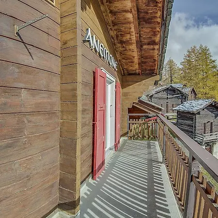 Апартаменты Anemone Зас-Фе